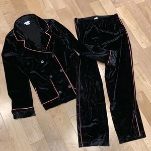 Shimera Velvet Pajama Set Top & Bottom Included